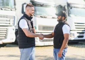 what to look for in a trucking company 1